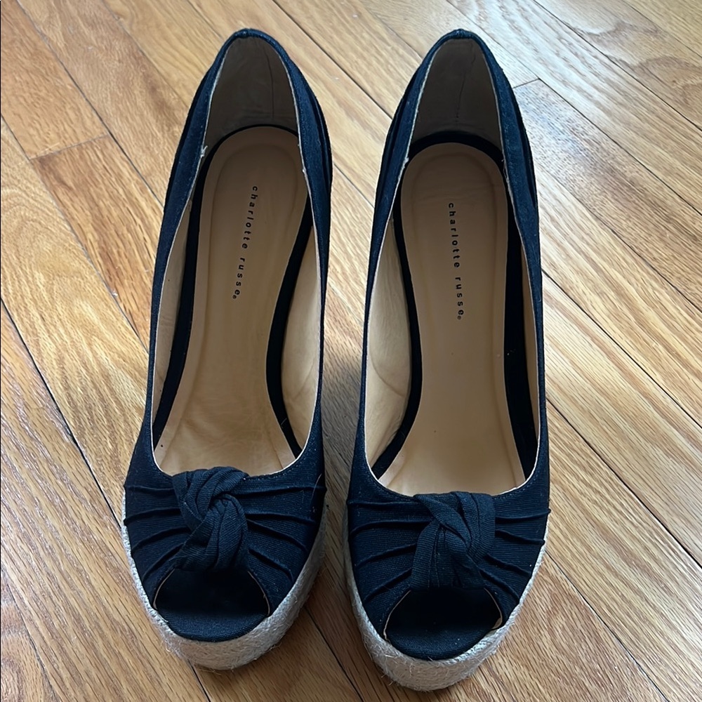 Size 9 platform sandals